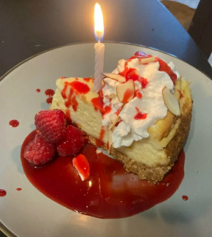 Raspberry cheese cake