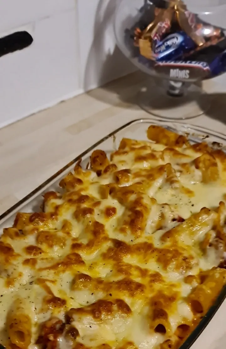 Sausase pasta bake