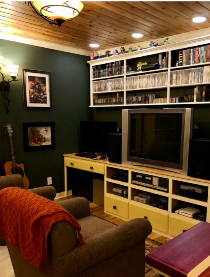 Wow what a game room